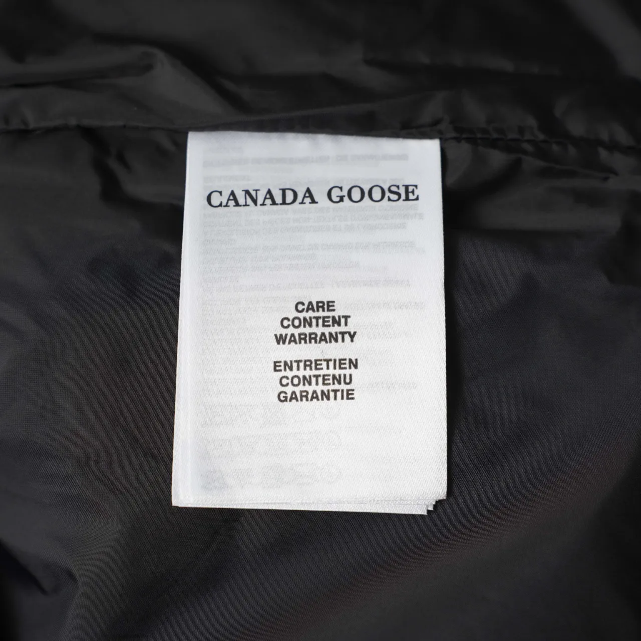 P340 CANADA GOOSE丨Canada Goose Slant Pocket Stand Collar Down Vest Color: Black Black Label Size: XS-XXL